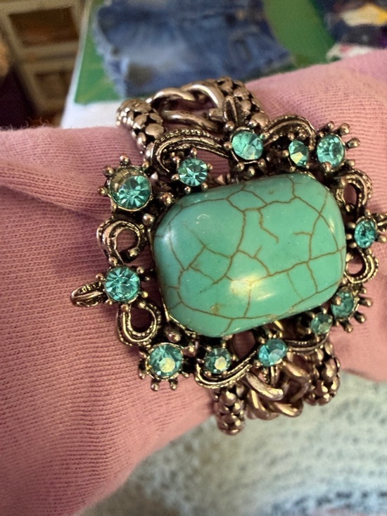 Jewelry - Silver Chain Bracelet Faux Turquoise 7 Inch